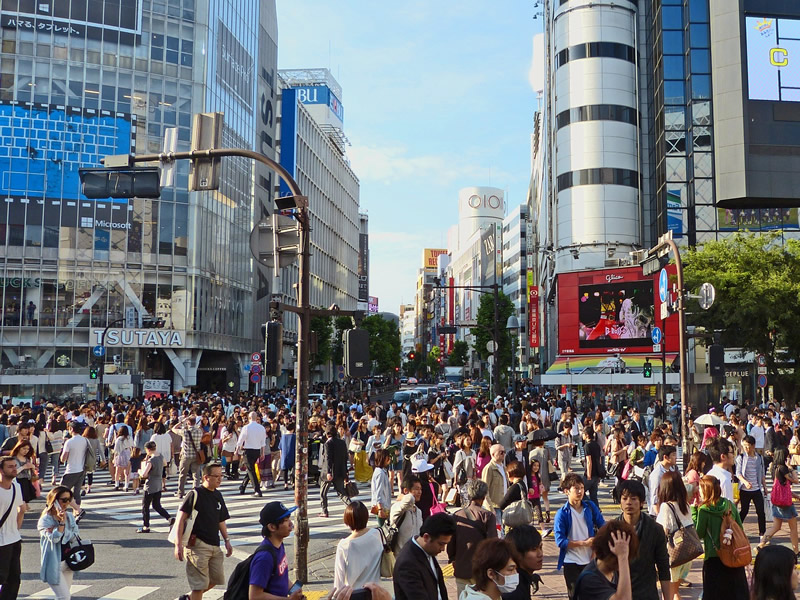東京の人混み